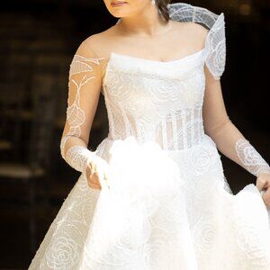 The Most Regal & Original Couture Wedding Dress Ever.